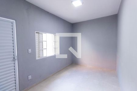 Casa à venda com 125m², 2 quartos e 2 vagas Casa à venda com 125m², 2 quartos e 2 vagasEscritório