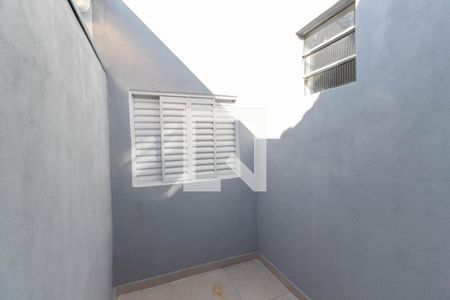 Casa à venda com 125m², 2 quartos e 2 vagas Casa à venda com 125m², 2 quartos e 2 vagasQuintal