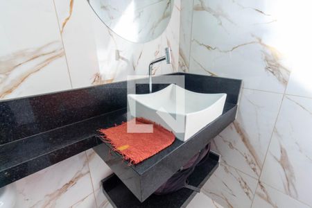 Casa à venda com 125m², 2 quartos e 2 vagas Casa à venda com 125m², 2 quartos e 2 vagasBanheiro