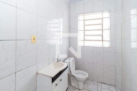 Banheiro de casa para alugar com 1 quarto, 52m² em Vila Carrao, São Paulo