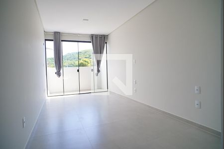 Sala _Quarto de kitnet/studio para alugar com 1 quarto, 20m² em Cacupé, Florianópolis