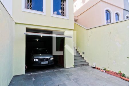 Casa à venda com 125m², 3 quartos e 3 vagas Casa à venda com 125m², 3 quartos e 3 vagasGaragem