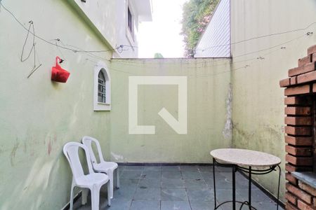 Casa à venda com 125m², 3 quartos e 3 vagas Casa à venda com 125m², 3 quartos e 3 vagasÁrea externa