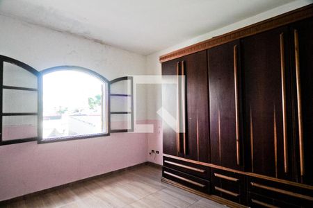 Suíte de casa à venda com 3 quartos, 125m² em Vila Romero, São Paulo