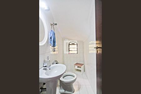 Lavabo de casa à venda com 3 quartos, 125m² em Vila Romero, São Paulo