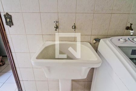 Casa à venda com 125m², 3 quartos e 3 vagas Casa à venda com 125m², 3 quartos e 3 vagasÁrea de Serviço