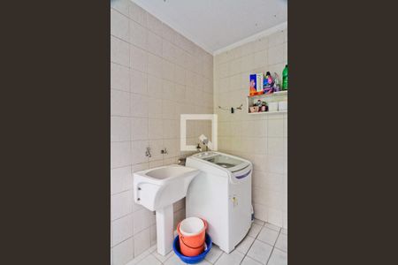 Casa à venda com 125m², 3 quartos e 3 vagas Casa à venda com 125m², 3 quartos e 3 vagasÁrea de Serviço