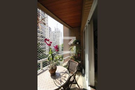 Varanda Sala de apartamento à venda com 3 quartos, 118m² em Itaim Bibi, São Paulo