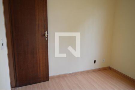 Quarto 1 de apartamento à venda com 2 quartos, 44m² em Centro, Contagem
