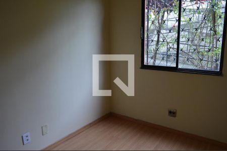 Quarto 2 de apartamento à venda com 2 quartos, 44m² em Centro, Contagem