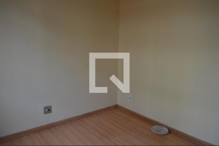Quarto 1 de apartamento à venda com 2 quartos, 44m² em Centro, Contagem
