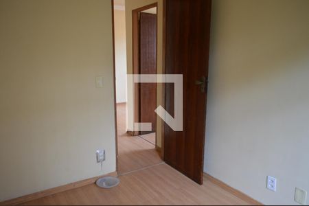 Quarto 2 de apartamento à venda com 2 quartos, 44m² em Centro, Contagem