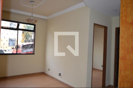 Sala de apartamento à venda com 2 quartos, 44m² em Centro, Contagem