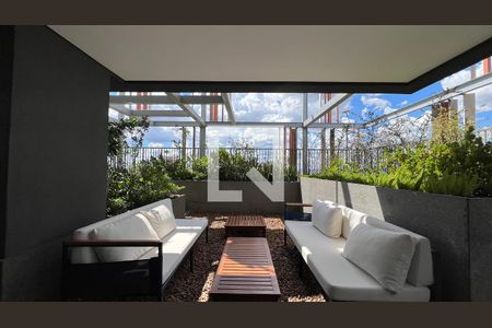 Studio à venda com 24m², 1 quarto e sem vagaPiscina