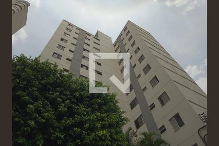 Apartamento para alugar com 80m², 2 quartos e 1 vaga Apartamento para alugar com 80m², 2 quartos e 1 vagaFachada