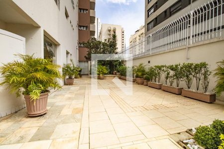 Apartamento à venda com 200m², 4 quartos e 2 vagasÁrea comum - Pátio