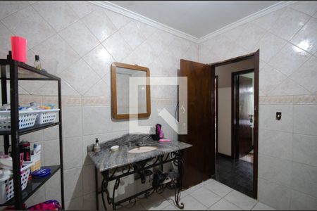 Casa à venda com 350m², 3 quartos e 3 vagasBanheiro