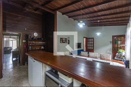 Casa à venda com 350m², 3 quartos e 3 vagasCozinha