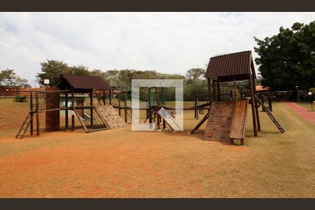 Casa de condomínio para alugar com 170m², 3 quartos e 4 vagasÁrea comum - Playground