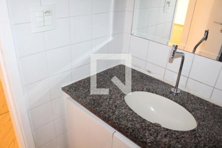 Banheiro de apartamento para alugar com 3 quartos, 76m² em Vila Ema, São Paulo
