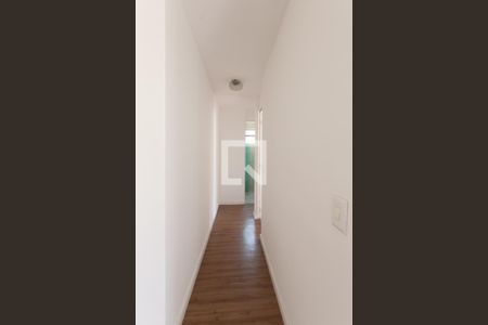 Corredor de apartamento à venda com 2 quartos, 47m² em Vila Brasil, São Paulo