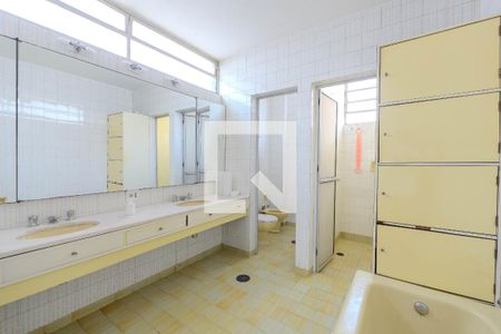 Apartamento para alugar com 320m², 5 quartos e 2 vagasBanheiro da Suíte