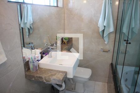 Casa à venda com 350m², 6 quartos e 3 vagasSuite Quarto 1