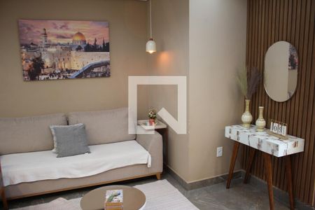 Sala 1 de casa à venda com 6 quartos, 350m² em Conjunto Água Branca, Contagem