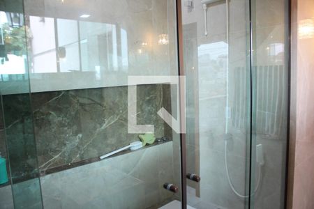 Casa à venda com 350m², 6 quartos e 3 vagasSuite Quarto 1