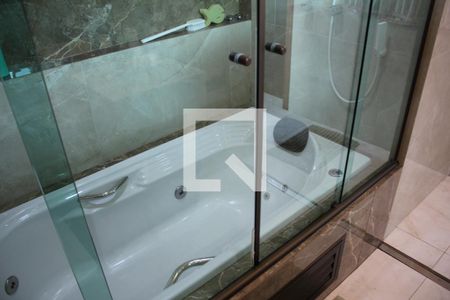 Casa à venda com 350m², 6 quartos e 3 vagasSuite Quarto 1