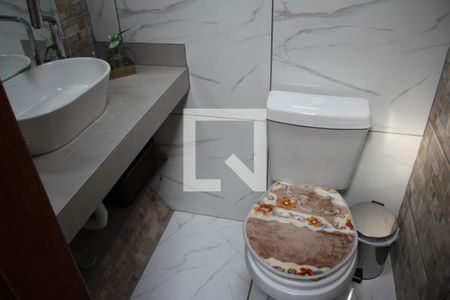 Casa à venda com 350m², 6 quartos e 3 vagasBanheiro 2