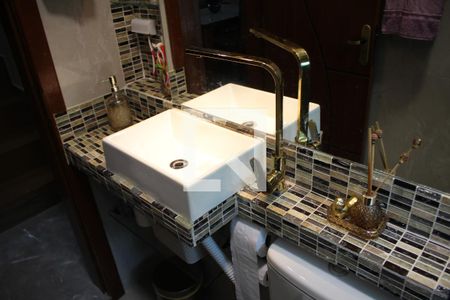 Casa à venda com 350m², 6 quartos e 3 vagasBanheiro 1