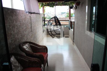 Varanda de casa à venda com 6 quartos, 350m² em Conjunto Água Branca, Contagem