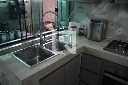 Casa à venda com 350m², 6 quartos e 3 vagasCozinha