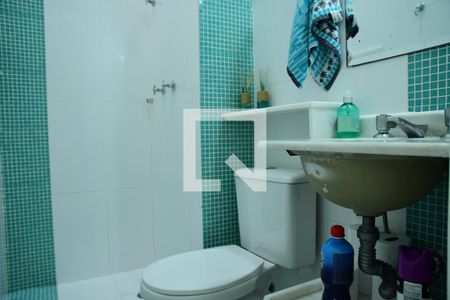 Casa de condomínio para alugar com 115m², 3 quartos e 2 vagasBanheiro Social