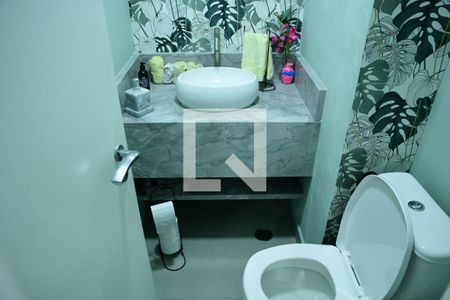 Lavabo de casa de condomínio para alugar com 3 quartos, 115m² em Jardim Barbacena, Cotia
