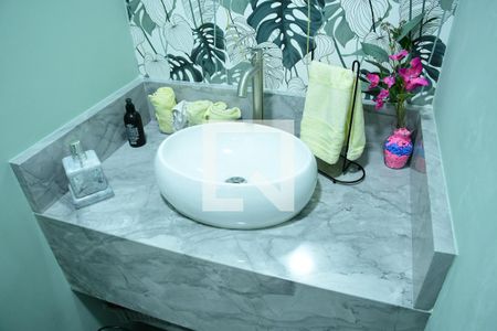 Lavabo de casa de condomínio para alugar com 3 quartos, 115m² em Jardim Barbacena, Cotia