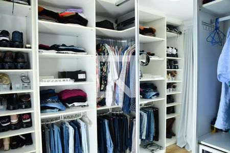 Casa de condomínio para alugar com 115m², 3 quartos e 2 vagasCloset