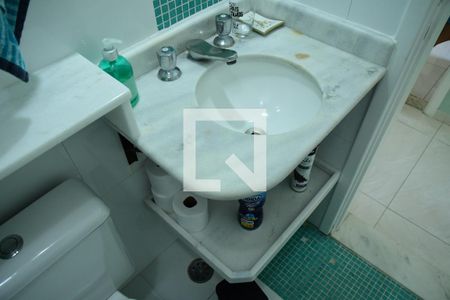 Casa de condomínio para alugar com 115m², 3 quartos e 2 vagasBanheiro Social