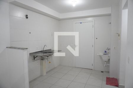 Sala/cozinha de apartamento para alugar com 2 quartos, 33m² em Vila Nova Curuca, São Paulo