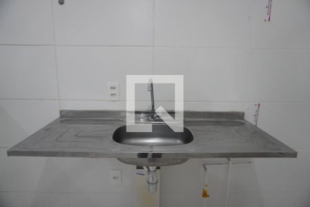 Sala/cozinha de apartamento para alugar com 2 quartos, 33m² em Vila Nova Curuca, São Paulo
