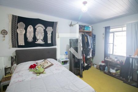 Casa para alugar com 200m², 4 quartos e 2 vagasQuarto barracão