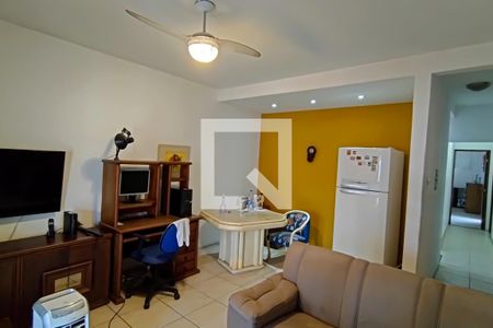 Casa à venda com 220m², 6 quartos e 2 vagas Casa à venda com 220m², 6 quartos e 2 vagassala 2