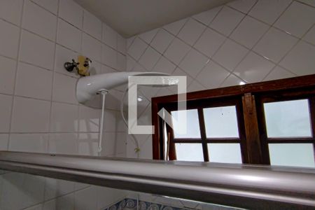 Casa à venda com 220m², 6 quartos e 2 vagas Casa à venda com 220m², 6 quartos e 2 vagasbanheiro social 2