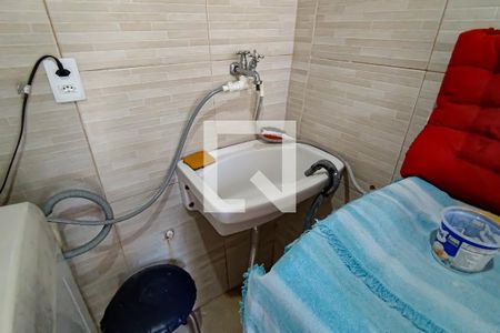 Casa à venda com 220m², 6 quartos e 2 vagas Casa à venda com 220m², 6 quartos e 2 vagasarea de serviço