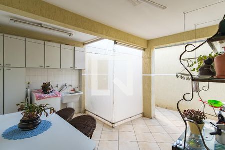 Casa à venda com 200m², 3 quartos e 4 vagasLavanderia / Quintal