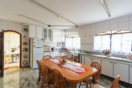 Casa à venda com 200m², 3 quartos e 4 vagasCozinha