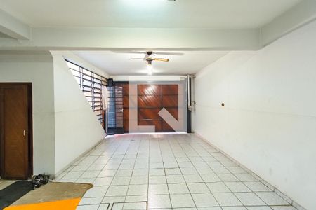 Casa à venda com 200m², 3 quartos e 4 vagasGaragem