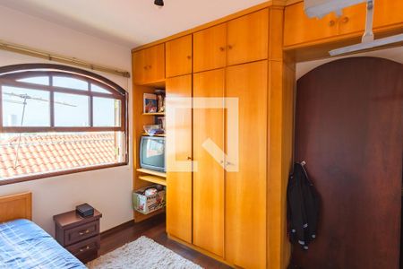 Casa à venda com 200m², 3 quartos e 4 vagasSuíte 2