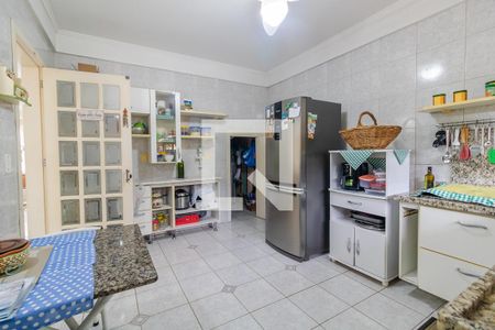 Casa à venda com 294m², 3 quartos e 2 vagas Casa à venda com 294m², 3 quartos e 2 vagasCozinha